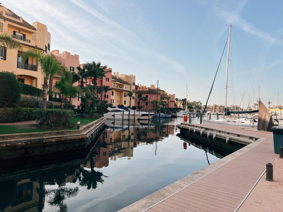 Sotogrande Alboaire- Waterfront Luxury 4 Bedroom Apt In The Marina Of Sotogrande Zewnętrze zdjęcie